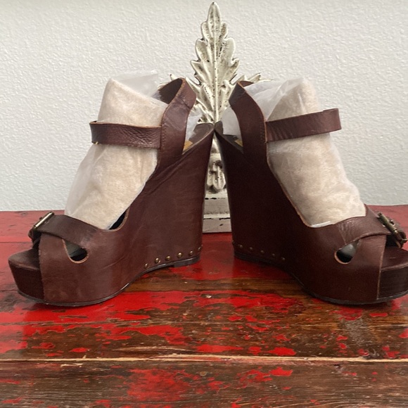 Dolce Vita cognac leather platform sandal - Picture 2 of 6